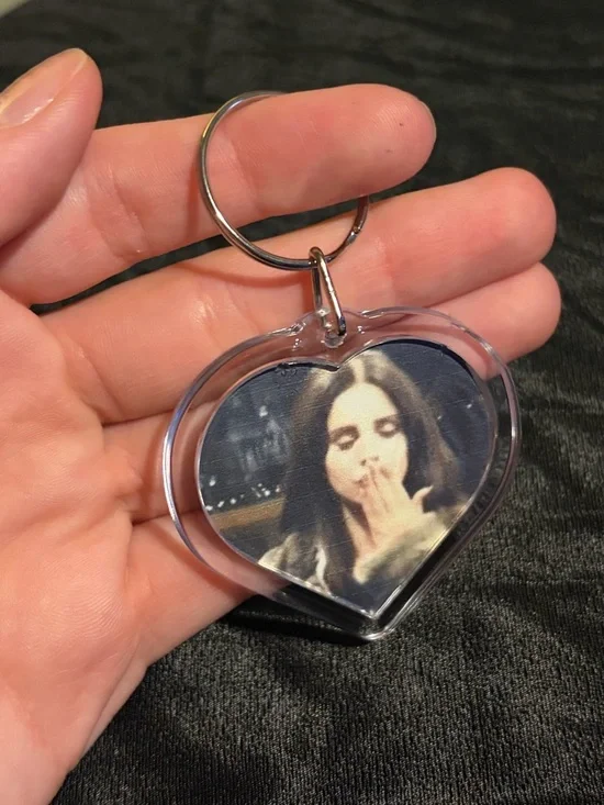 Lana Del Rey Keychain - Picture 3 of 3
